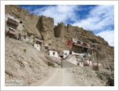 Ƽ(ƼƮ, tibet) Ƹ(, Ngari) Ǫ(յ, purang)